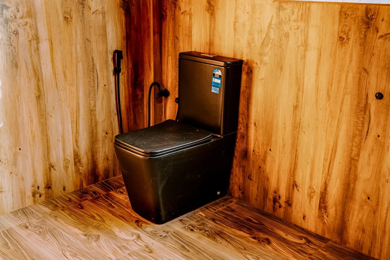 Clean private bathroom at Ruhunu Maya Resort
